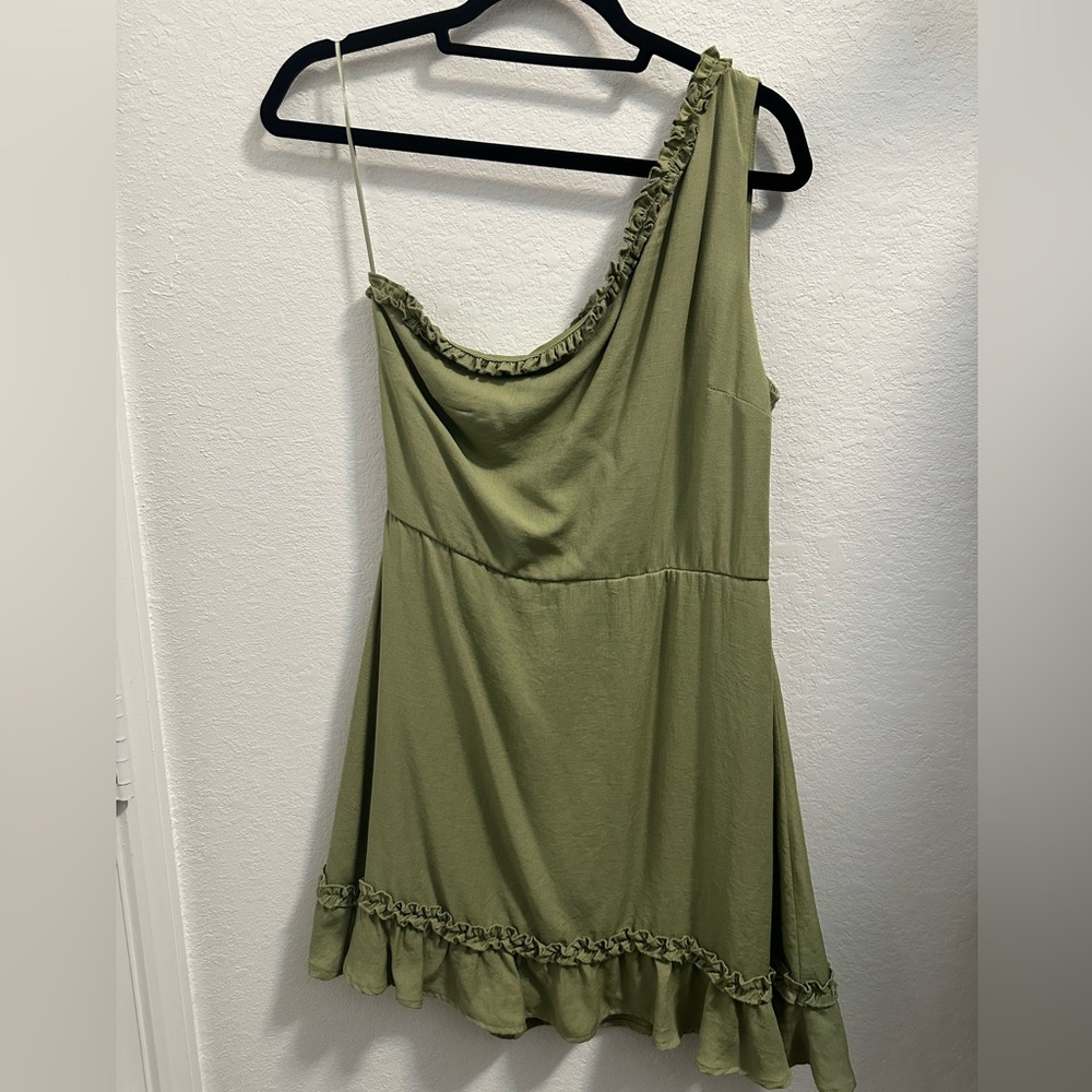 Off the shoulder dress, never worn.